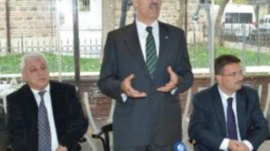 Başkan Altepe&rsquo;ye &Ccedil;arşı Esnafından Destek