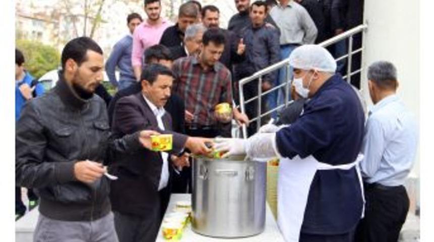 Naksan, 20 Bin Kişiye Aşura Dağıttı