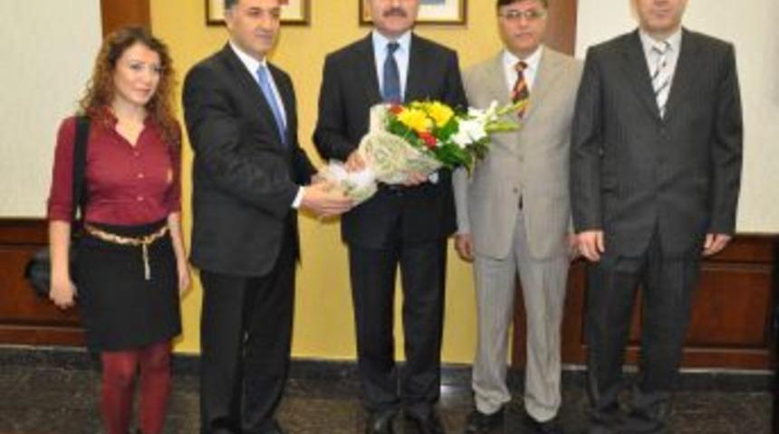 En Gen&ccedil; &Ouml;ğretmenden Vali Turhan'a Ziyaret