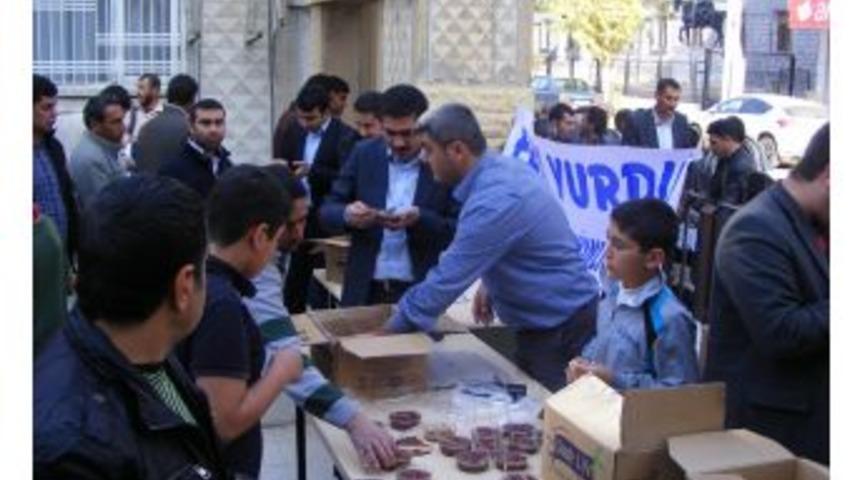 Feza Yurdu 2 Bin 500 Kişiye Aşure Dağıttı