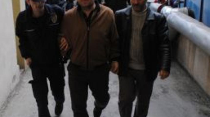 &Ccedil;ete Operasyonunda &Uuml;&ccedil; Kişi Tutuklandı