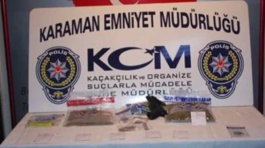 Karaman'da Polisin Durdurduğu Otomobilden Uyuşturucu &Ccedil;ıktı