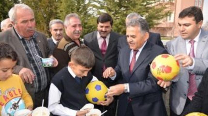 Başkan B&uuml;y&uuml;kkılı&ccedil; Konaklar Mahalle Halkı İle