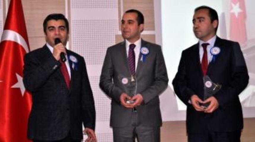 &Ccedil;ocuk Oyunları Ve Spor Kul&uuml;pleri Konfederasyonu &Ouml;d&uuml;lleri Verildi