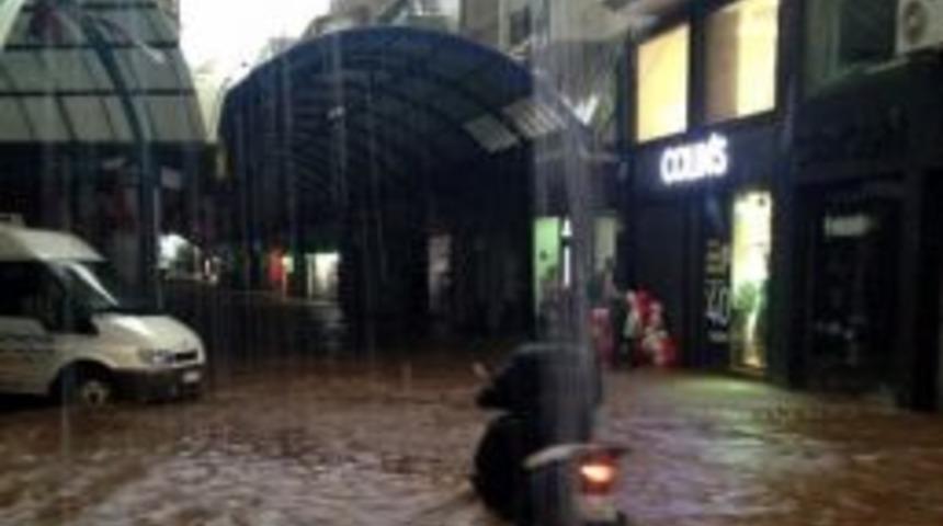 Marmaris Sokakları Venedik'e D&ouml;nd&uuml;