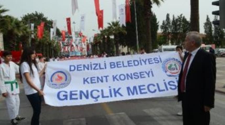Denizli&rsquo;de Liderlik Okulu Projesi Başlıyor