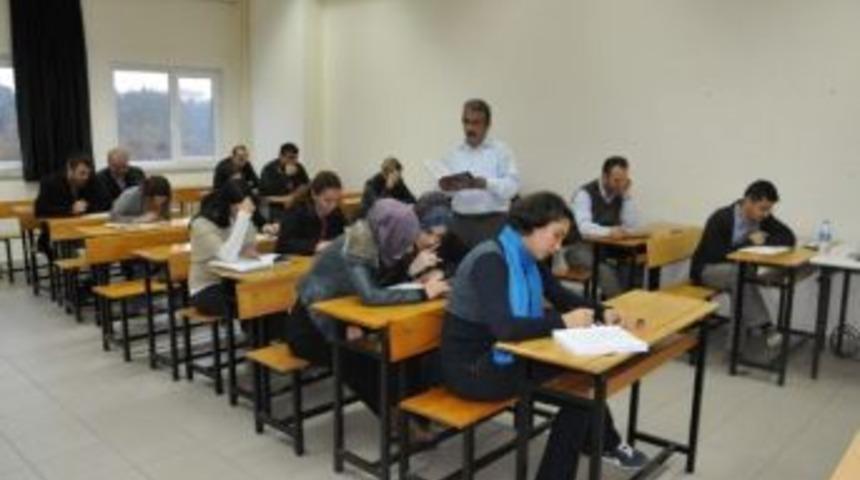 Om&uuml;&rsquo;de Yabancı Dil Kursları Devam Ediyor