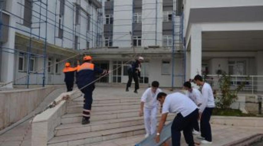 G&uuml;m&uuml;şhacık&ouml;y Devlet Hastanesinde Yangın Tatbikatı&nbsp;