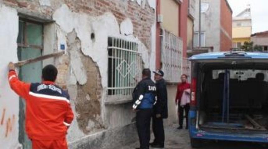 Metruk Binalara Polisli &Ouml;nlem