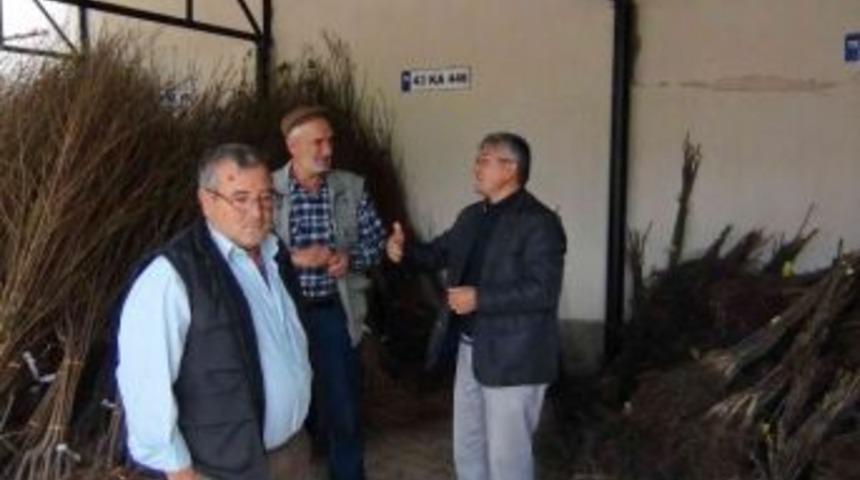 Simav&rsquo;da &Uuml;reticiye Fidan Desteği