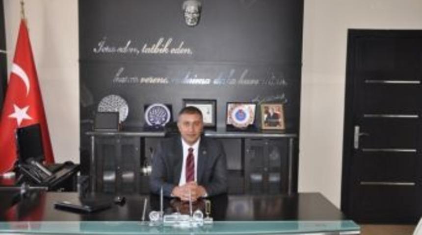 Hanak Kaymakamı Abdulkadir Okay'dan 24 Kasım &Ouml;ğretmenler G&uuml;n&uuml; Mesajı