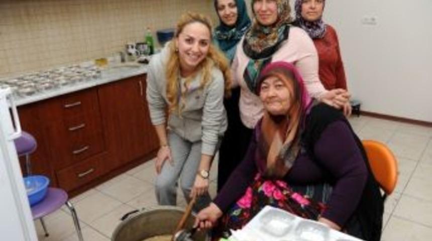 Altındağ&rsquo;da Aşure Etkinliği