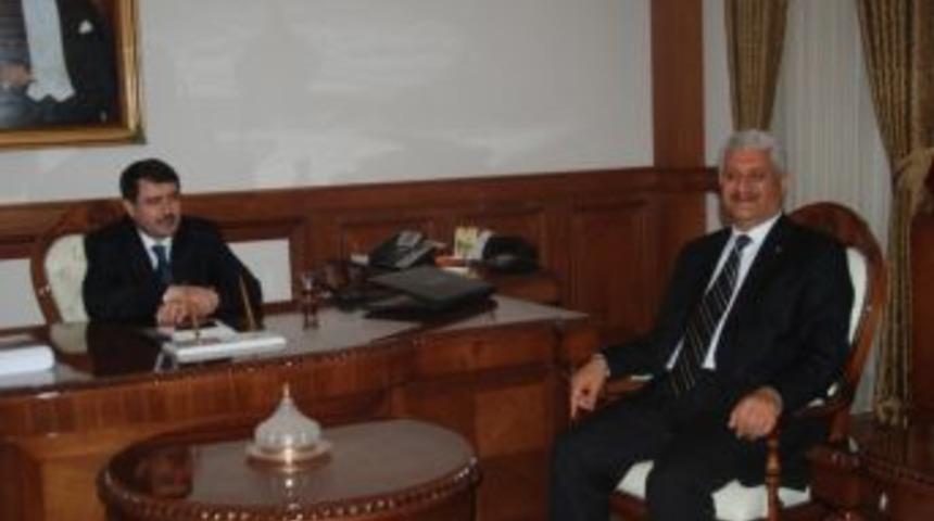 Kabakaş, Vali Vasip Şahin&rsquo;i Ziyaret Etti