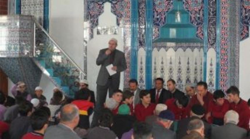 Şehit &Ouml;ğretmenler İ&ccedil;in Kur&rsquo;an Okundu