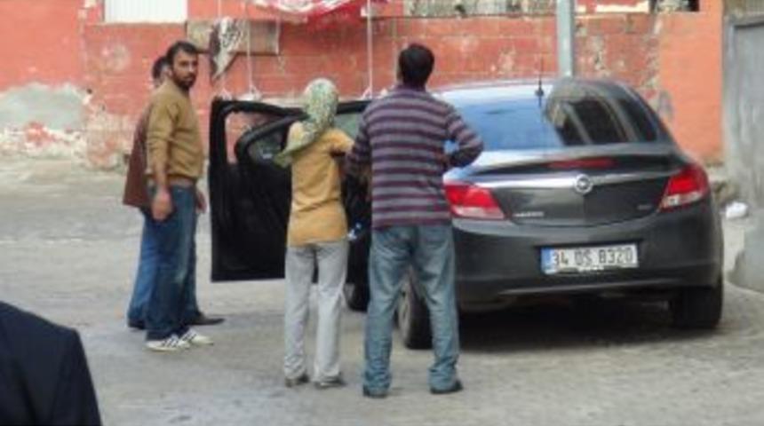 Boşandığı Eşini 5 Saat Rehin Alan Gen&ccedil;, Polis Tarafından Etkisiz Hale Getirildi