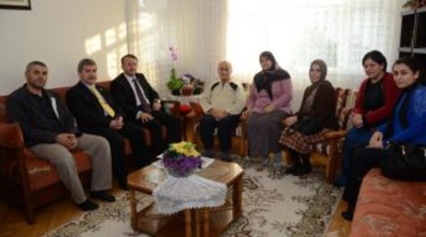 Başkan Karabalık Ev Ziyaretlerinde Bulundu