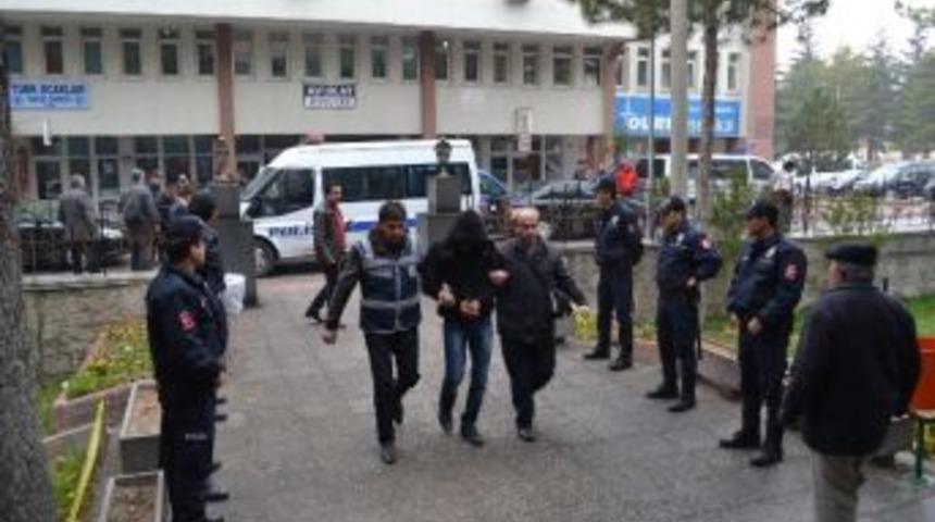 Niğde'de Polise T&uuml;fekle Ateş Edenler Yakalandı