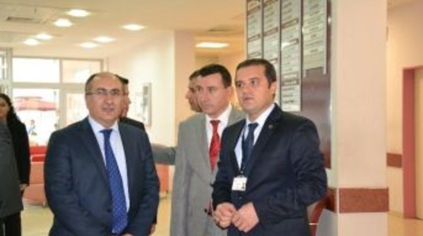 25 Yılını Dolduran Diş Hekimleri Onurlandırıldı