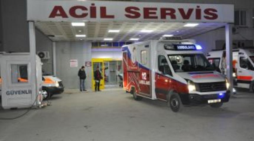 Öğrenci Servisi Ile Otomobil Çarpıştı: 9 Yaralı