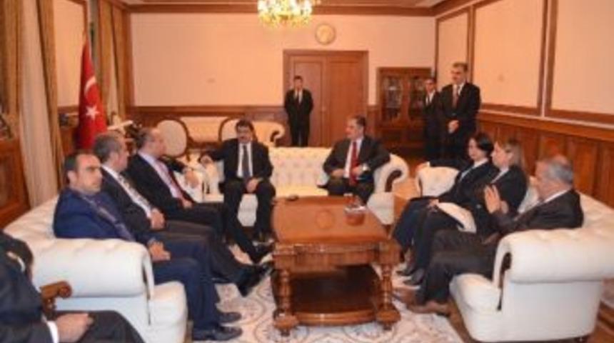 Yal&ccedil;ın Akdoğan Vali Şahin'i Ziyaret Etti