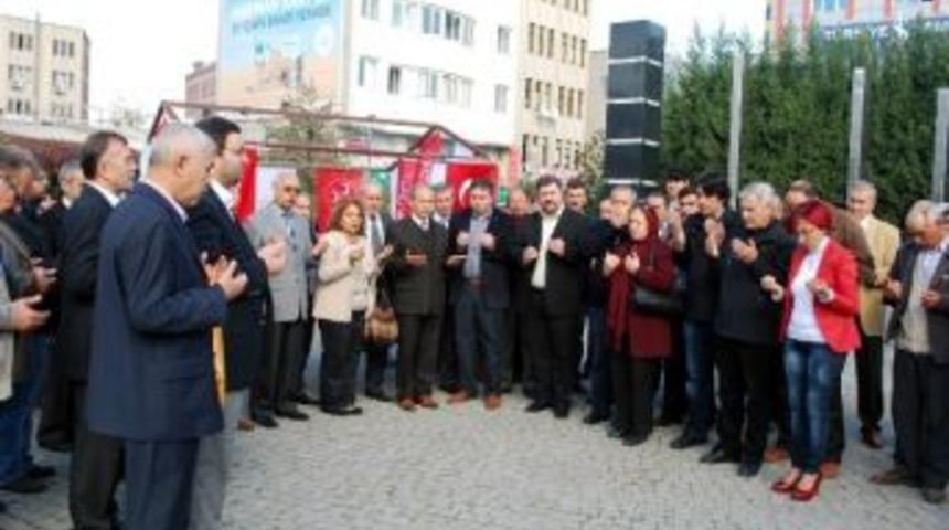 Salihli Mhp&rsquo;den 2 Bin 500 Kişiye Aşure İkramı