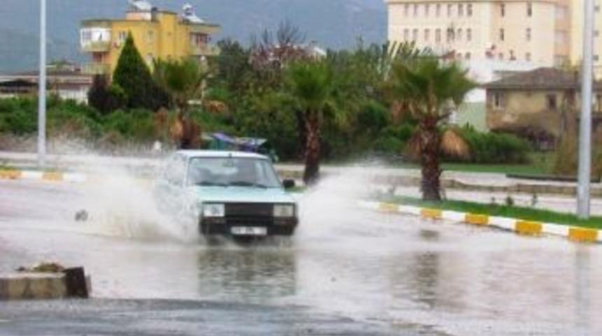 &Ouml;demiş&rsquo;te Metrekareye 29,6 Kilogram Yağış D&uuml;şt&uuml;