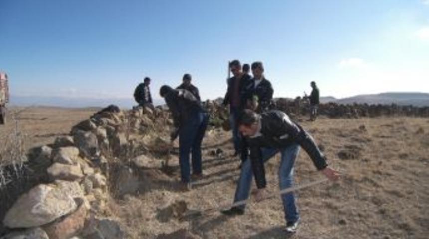 Narman &Ccedil;ift&ccedil;i Malları Koruma Başkanlığı Tarafından Merkez Yaylasında Ağa&ccedil; Dikimi Yapıldı
