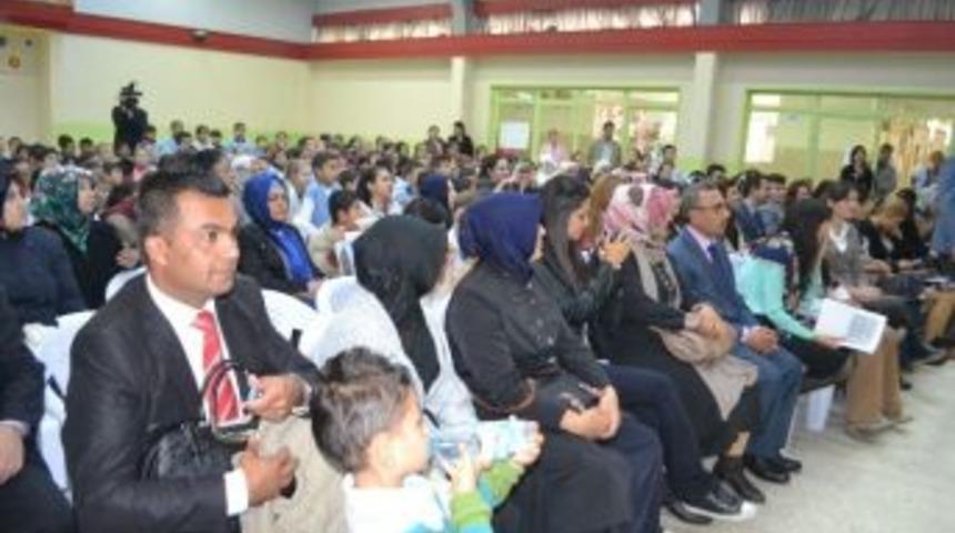 &ldquo;&ouml;ğretmenlik Bizleri, Y&uuml;ce Gayemize Ulaştıran Bir Ara&ccedil;tır&rdquo;