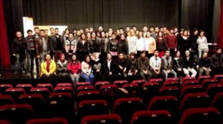 Aydın&rsquo;da Tiyatro At&ouml;lyesine Yoğun İlgi