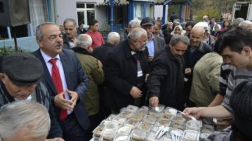 G&uuml;meli Beldesinde aşure etkinliği d&uuml;zenlendi