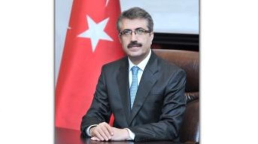 Osmaniye Valisi Mehmet Oduncu 24 Kasım &Ouml;ğretmenler G&uuml;n&uuml;&rsquo;n&uuml; Kutladı