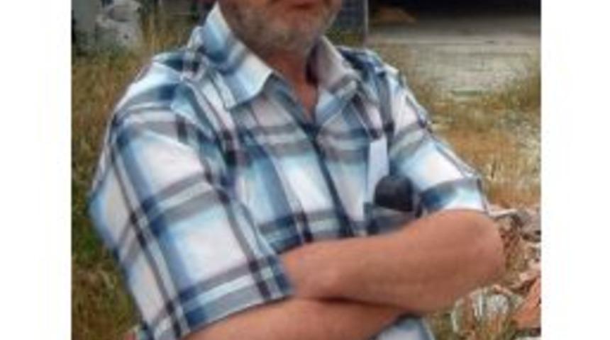 &Ouml;nce ailesine ateş etti, sonra intihar etti