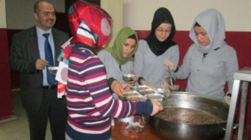 Hisarcık İmam Hatip Lisesi'nde Aşure Etkinliği