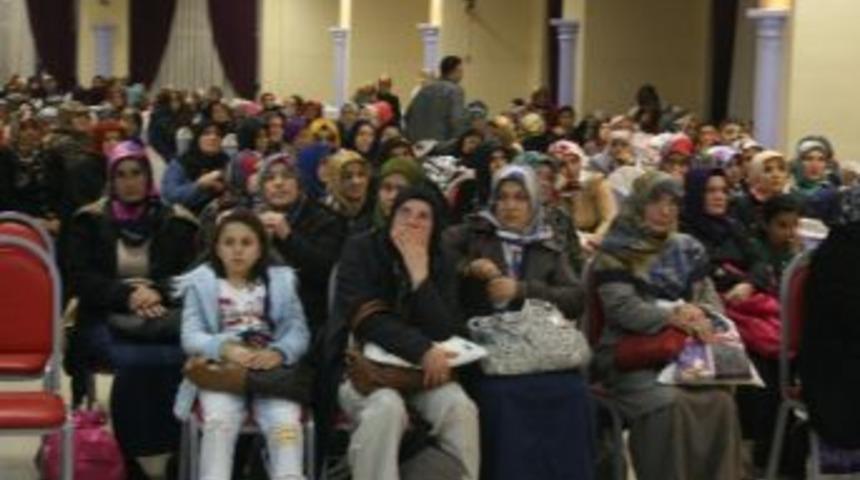 G&uuml;m&uuml;şova Mhp Teşkilatı 430 Bayanı &Ccedil;anakkale&rsquo;ye G&ouml;nderdi