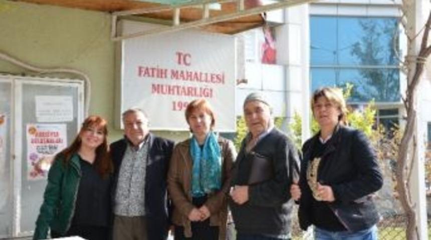 Chp'li Taş, Gaziemir'de &Ccedil;almadık Kapı Bırakmıyor
