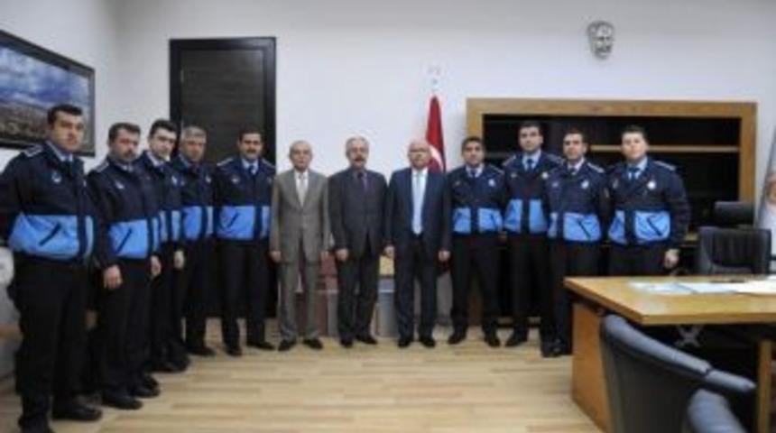 Afyonkarahisar&rsquo;da 18 Zabıta Memuru Kıdem Alarak Komiser Oldu