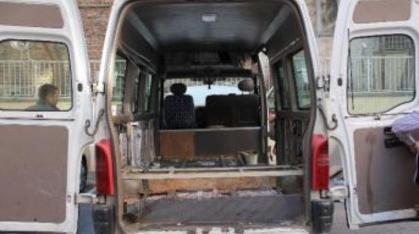 &Ccedil;orum Polisinden Ka&ccedil;ak Sigara Operasyonu