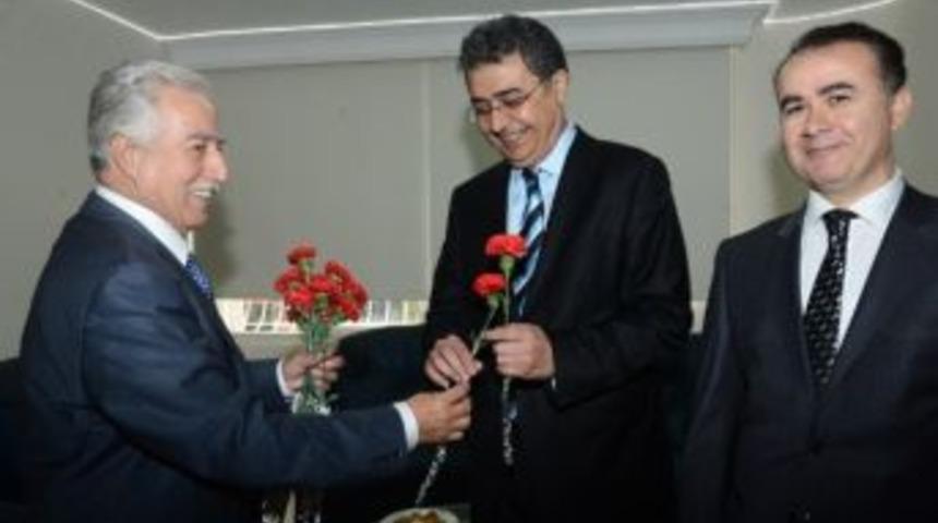 Zihni Aldırmaz Diş Hekimlerini Ziyaret Etti