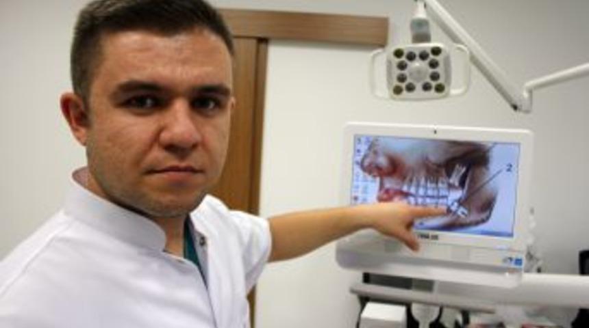 20 Yaş Dişleri Kontrol Altında Tutulmalı