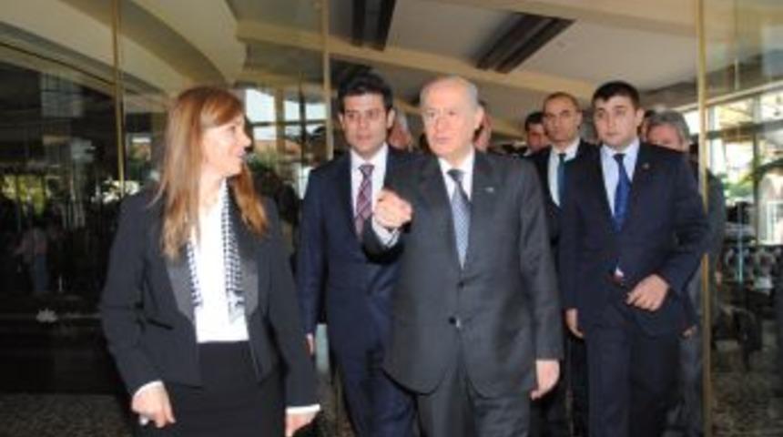 Bahçeli:Başbakan'ın Türkiyelilik Tezi Ileride Önümüze Çıkacak Önemli Bir Sorun