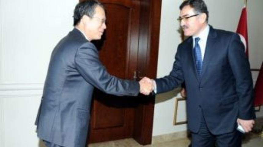 Vali Turhan, G&uuml;ney Kore B&uuml;y&uuml;kel&ccedil;isini Kabul Etti