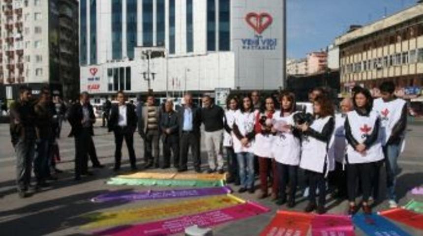 İhd, B&ouml;lgedeki Kadın Cinayetlerini Protesto Etti