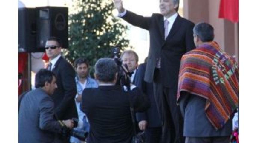 Cumhurbaşkanı G&uuml;l Giresun'da Kivi Topladı