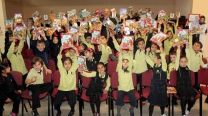 İhlas Koleji &Ouml;ğrencileri Yazarlarla Buluştu