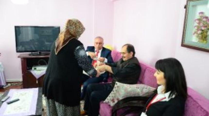 Chp&rsquo;li &Ccedil;iğli Belediye Başkan Aday Adayı Ali Talak&rsquo;tan Kapı Kapı Kahve Ziyareti