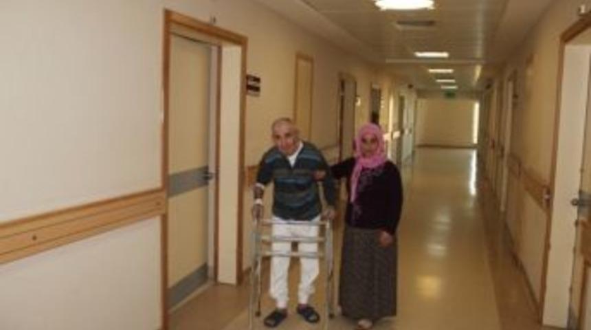 3 Sene Sonra Evine Y&uuml;r&uuml;yerek Gitti