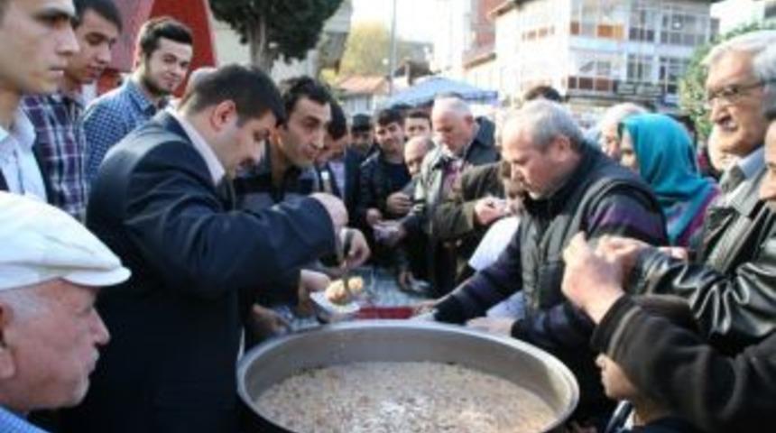 Devrek &Uuml;lk&uuml; Ocağı'ndan Aşure İkramı