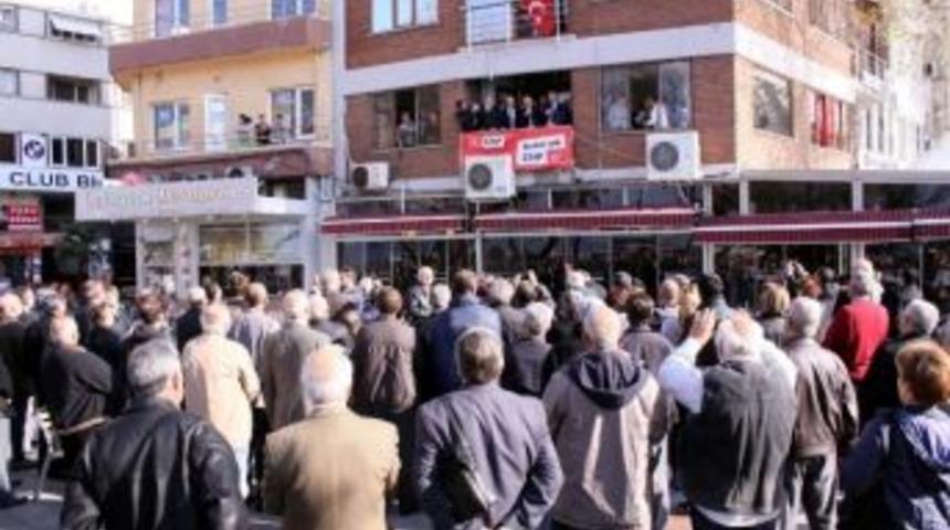 Pekel G&ouml;z Yaşları İle Veda Etti