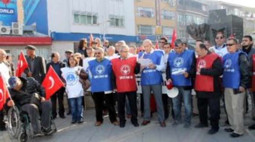 Türkiye Kamu-sen'den "şivan Perver" Protestosu
