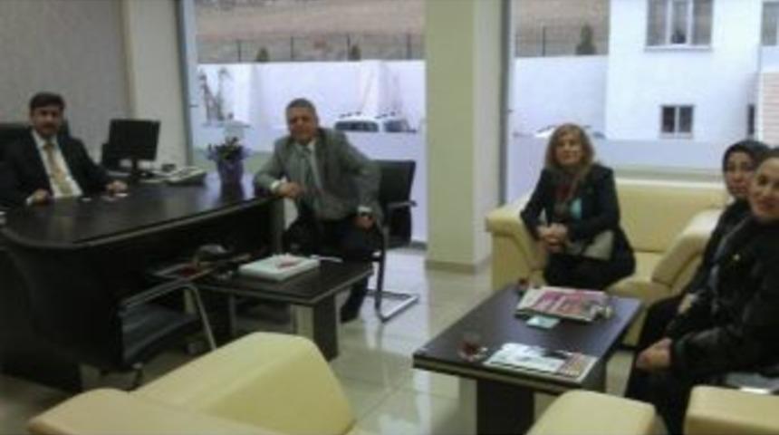 Mete Y&uuml;ksel'den &Ouml;ğretmenler G&uuml;n&uuml; Ziyareti